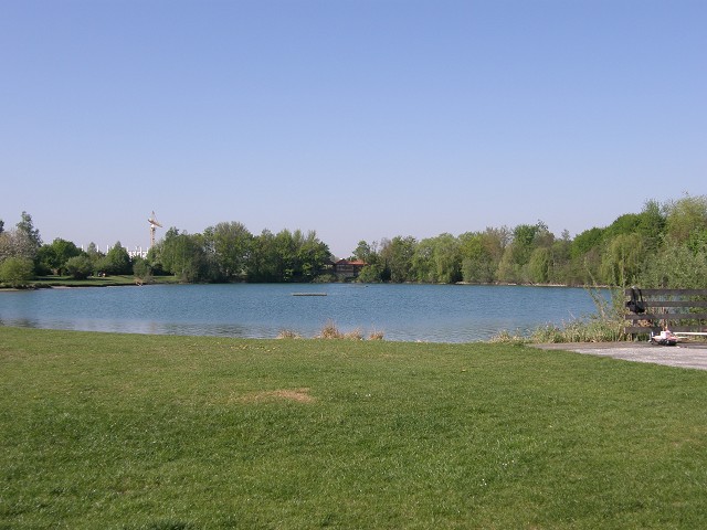 Ratzersdorfer See, 23. April 2011 - Foto 01 - klick = zurck zum Index