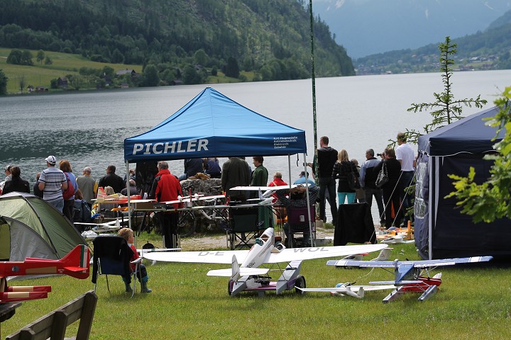 Elektro-Wasserfliegertreffen Grundlsee von 02. bis 03. Juni 2012 - Foto 35 - klick = zurck zum Index