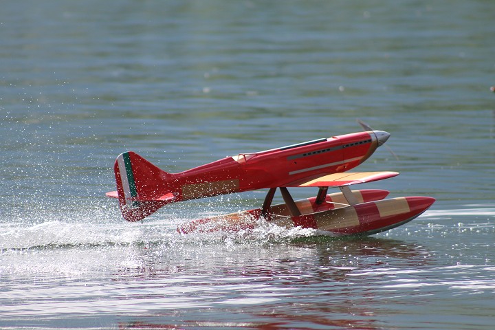 Elektro-Wasserfliegertreffen Grundlsee von 02. bis 03. Juni 2012 - Foto 52 - klick = zurck zum Index