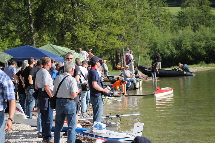 Elektro-Wasserfliegertreffen Grundlsee von 02. bis 03. Juni 2012 - Foto 59 - klick = zurck zum Index