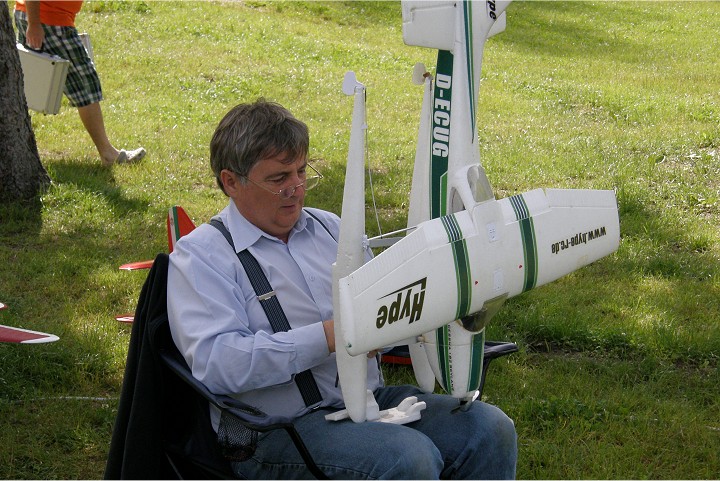 Elektro-Wasserfliegertreffen Grundlsee von 02. bis 03. Juni 2012 - Foto 91 - klick = zurck zum Index