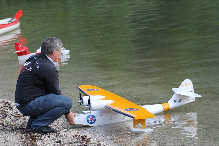 Elektro-Wasserfliegertreffen Grundlsee von 08. bis 09. Juni 2013 - Foto 43 - klick = zurck zum Index
